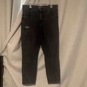 Black distressed jeans